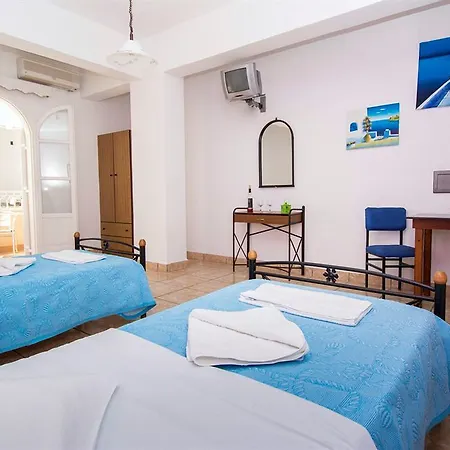 East Guest house Fira (Santorini)