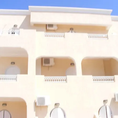 East 2* Fira (Santorini)